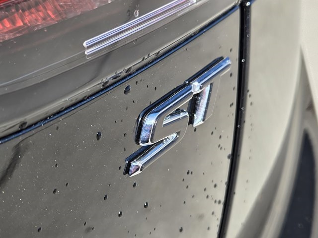 used 2022 Buick Envision car, priced at $22,800