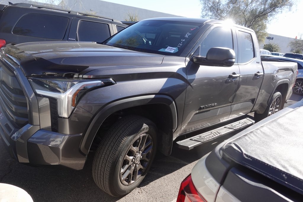 2023 Toyota Tundra SR5's photo