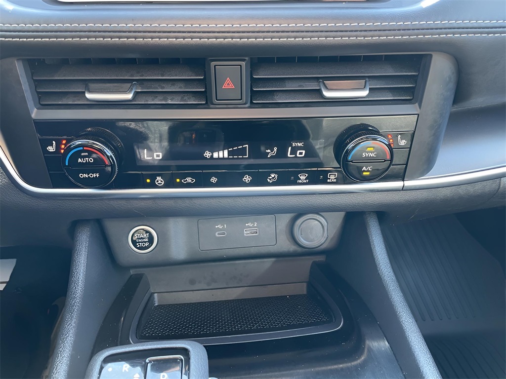 2023 Nissan Rogue SV AWD photo 10