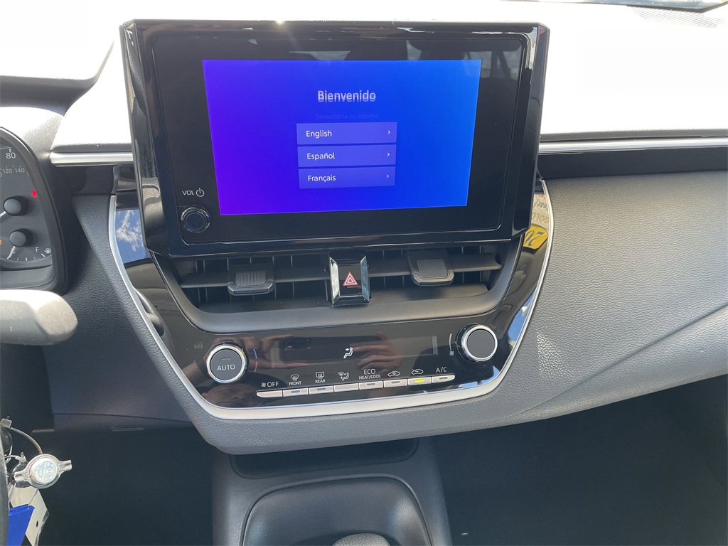 2024 Toyota Corolla LE photo 18