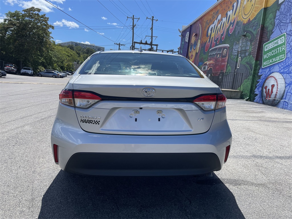 2024 Toyota Corolla LE photo 4