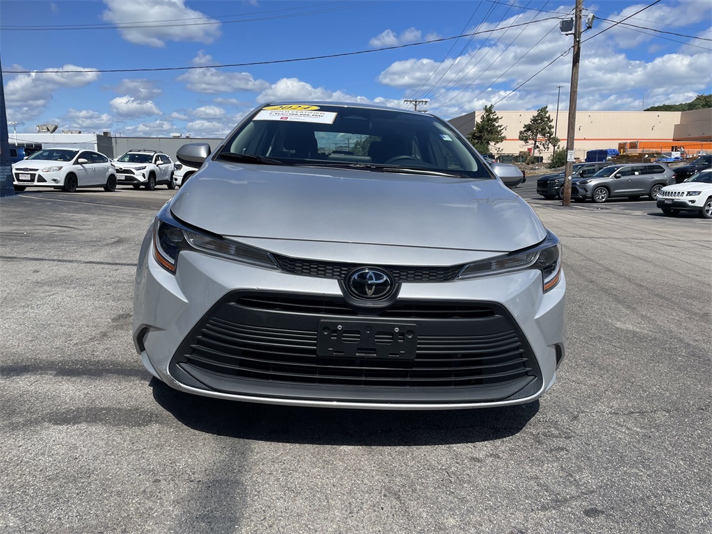 2024 Toyota Corolla LE photo 5
