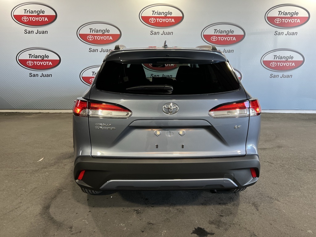 2026 Toyota Corolla Cross LE photo 3