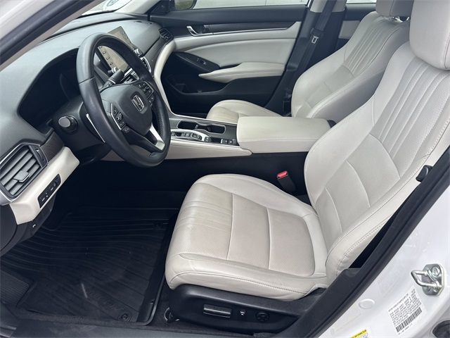 2020 Honda Accord Touring 2.0T photo 7