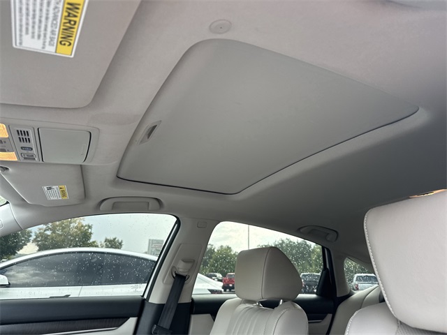 2020 Honda Accord Touring 2.0T photo 9