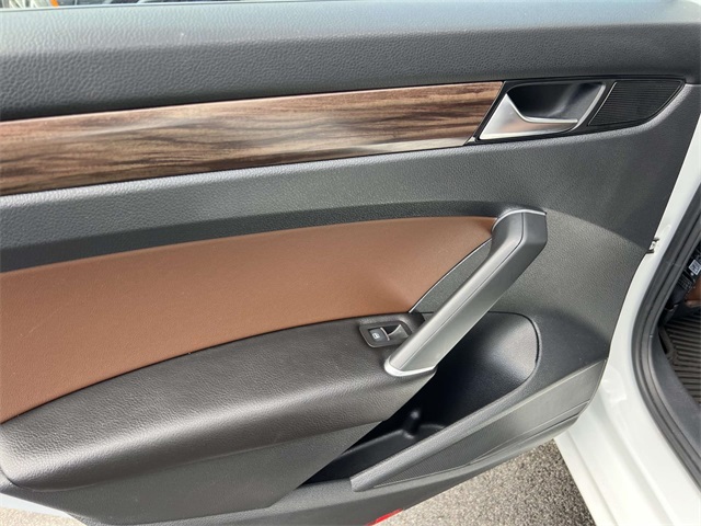 used 2022 Volkswagen Passat car, priced at $21,022