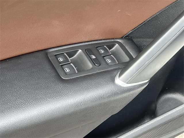 used 2022 Volkswagen Passat car, priced at $21,022