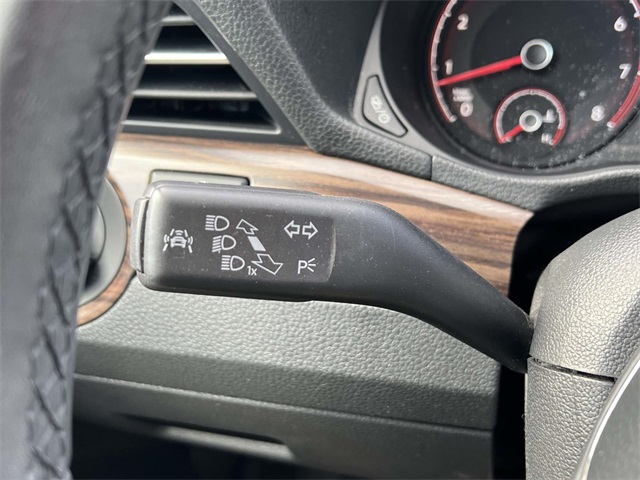 used 2022 Volkswagen Passat car, priced at $21,022