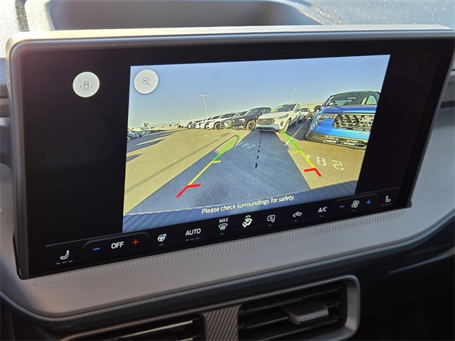 New 2025 Ford Maverick XLT 4D Crew Cab