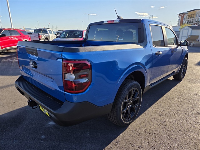 New 2025 Ford Maverick XLT 4D Crew Cab
