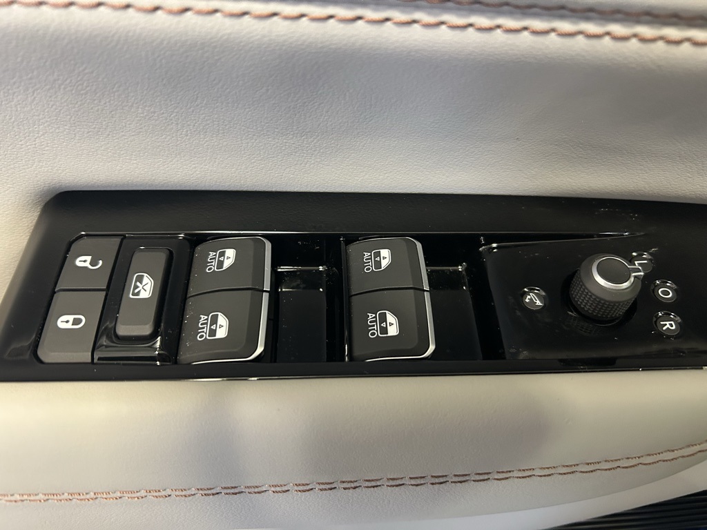 new 2026 Jeep Grand Wagoneer car, priced at $89,999