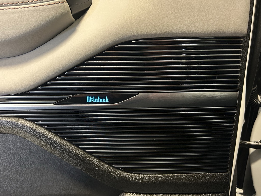 new 2026 Jeep Grand Wagoneer car, priced at $89,999