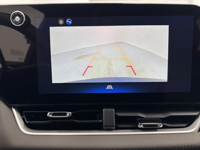 new 2026 Chevrolet Equinox car, priced at $33,015