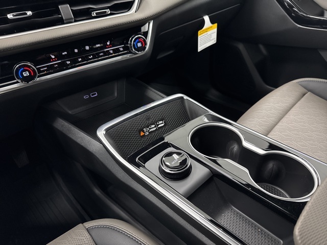 new 2026 Chevrolet Equinox car, priced at $33,015