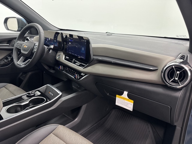 new 2026 Chevrolet Equinox car, priced at $33,015