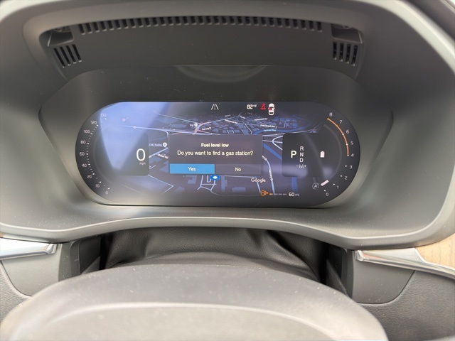2026 Volvo XC60 B5 photo 9