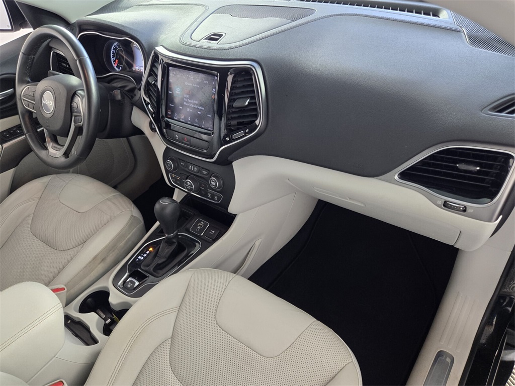 used 2019 Jeep Cherokee car, priced at $10,958