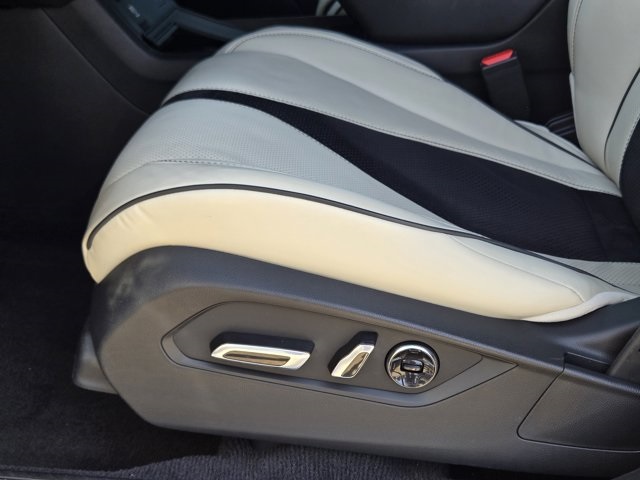 used 2023 Acura RDX car, priced at $39,300