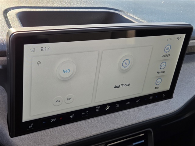 New 2025 Ford Maverick XLT 4D Crew Cab