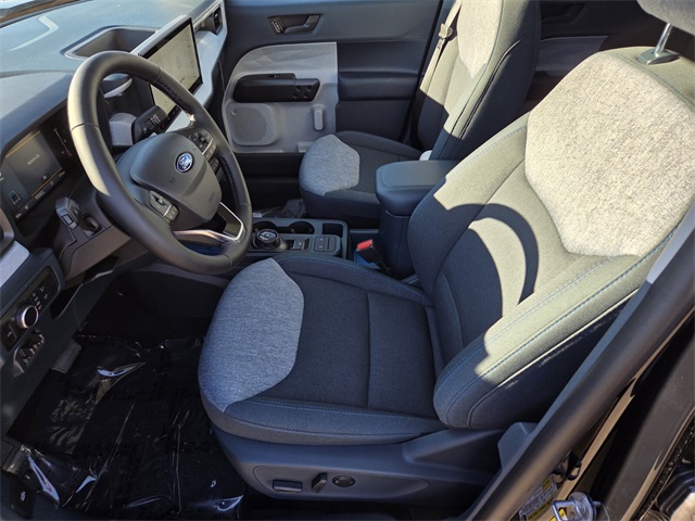 New 2025 Ford Maverick XLT 4D Crew Cab