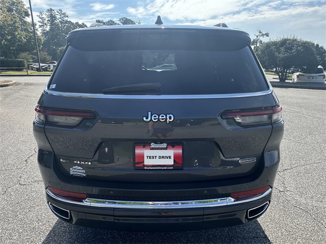 2022 Jeep Grand Cherokee Overland photo 4