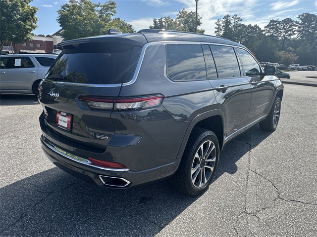 2022 Jeep Grand Cherokee Overland photo 5