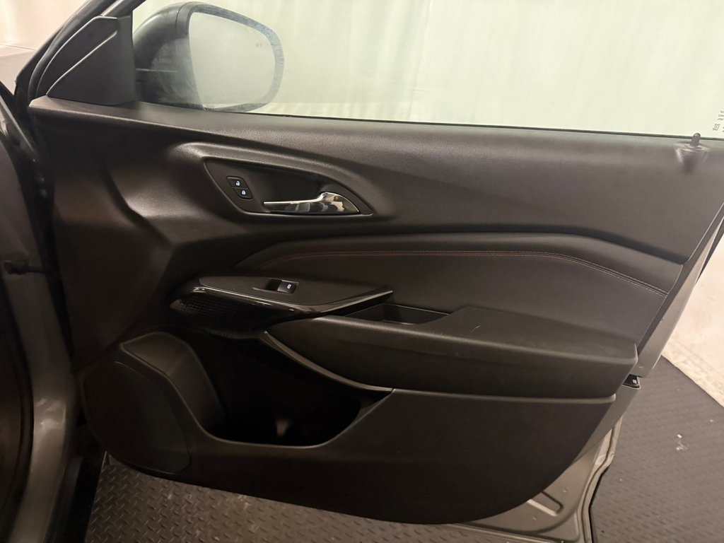 used 2024 Chevrolet Trax car, priced at $19,327