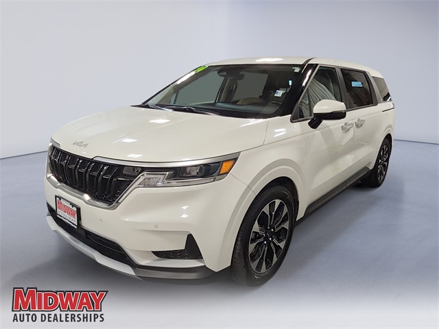 2024 Kia Carnival EX's photo