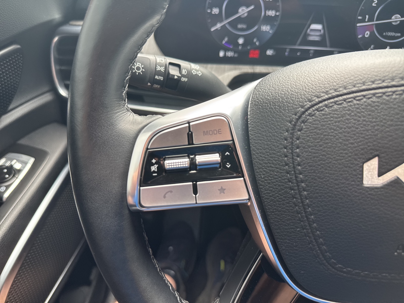 2024 Dawning Red Kia Telluride SX-Prestige AWD SUV