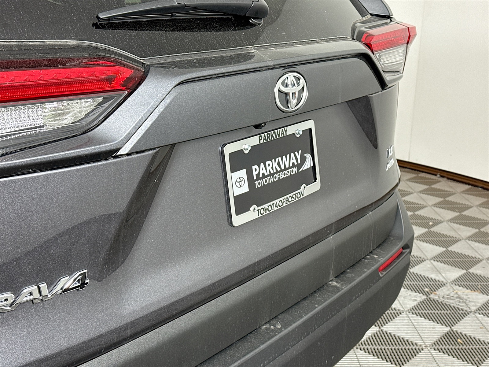2025 Toyota RAV4 LE photo 18