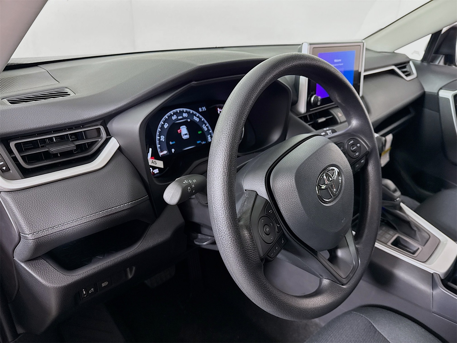 2025 Toyota RAV4 LE photo 6
