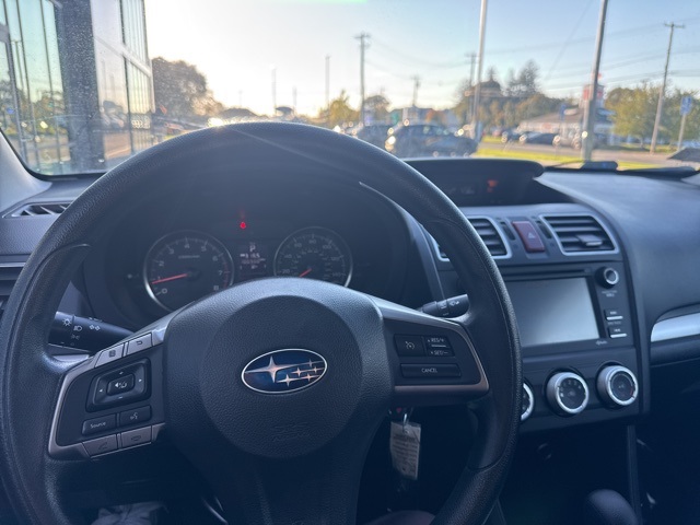 2016 Subaru Impreza 2.0i photo 16