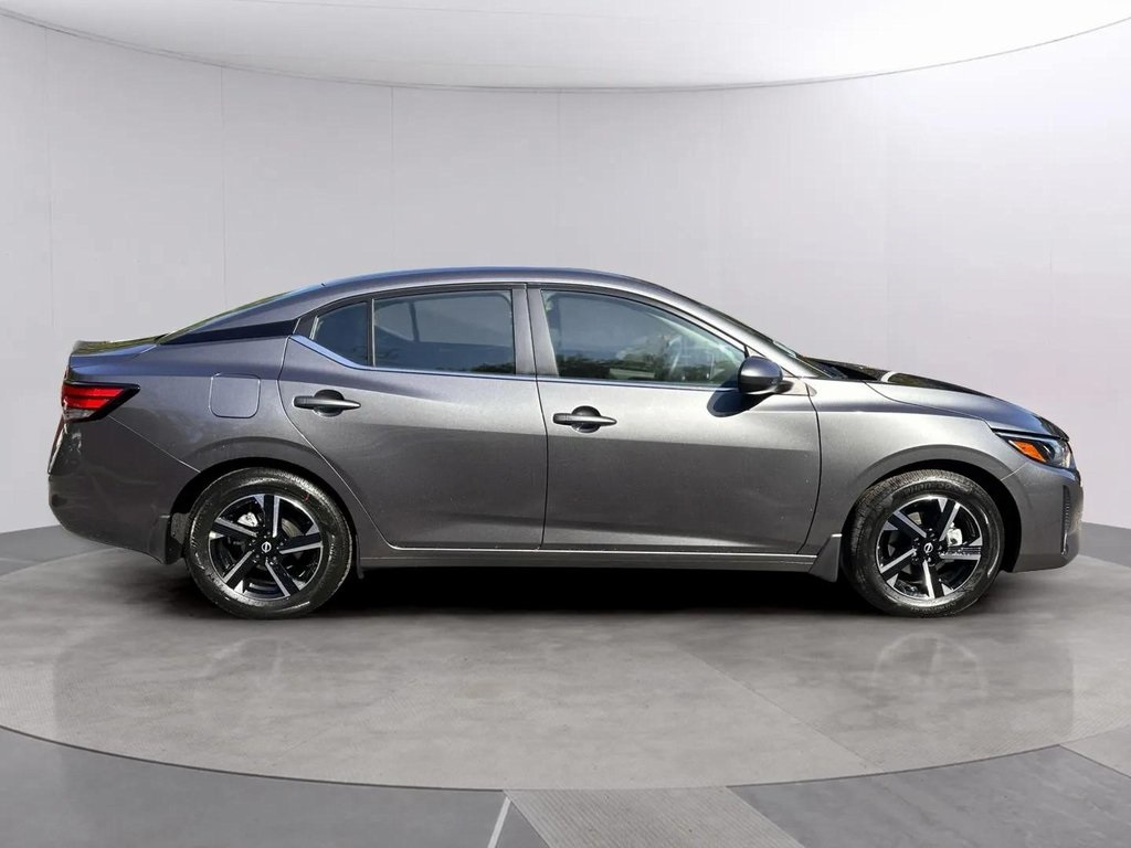 2025 Nissan Sentra SV photo 2