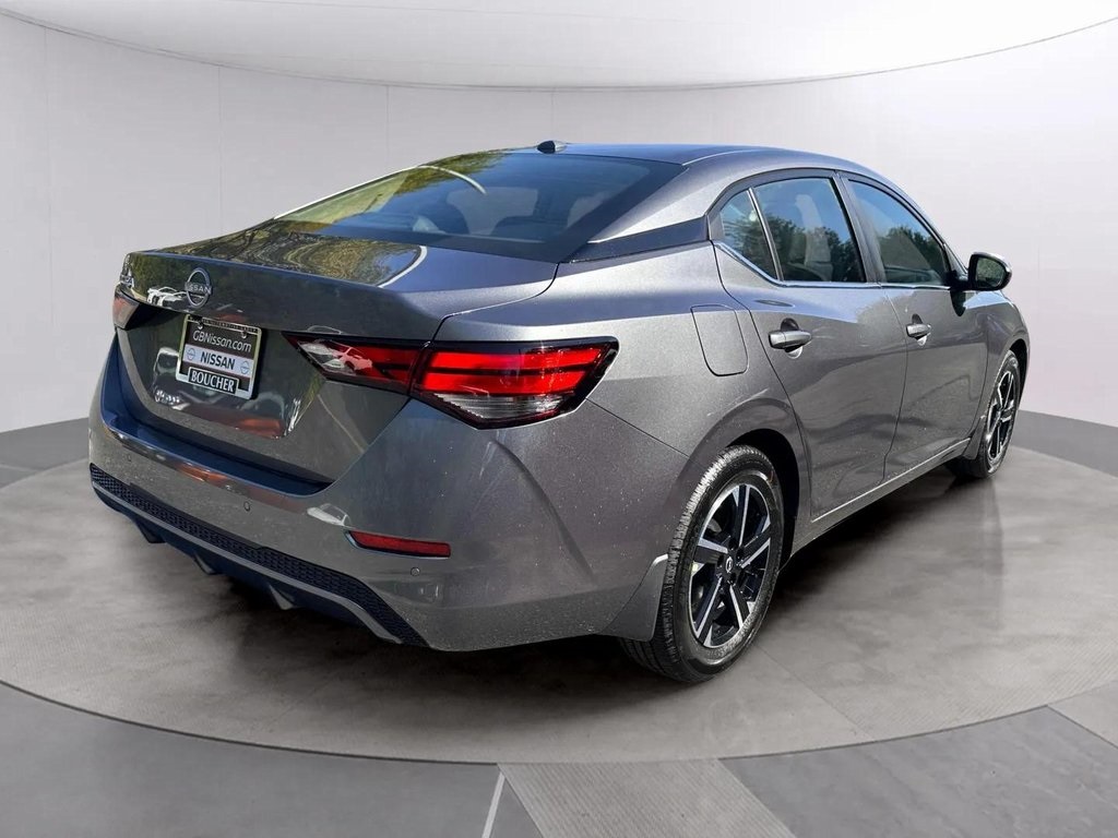 2025 Nissan Sentra SV photo 3