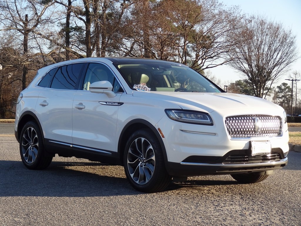 2021 Lincoln Nautilus Reserve's photo