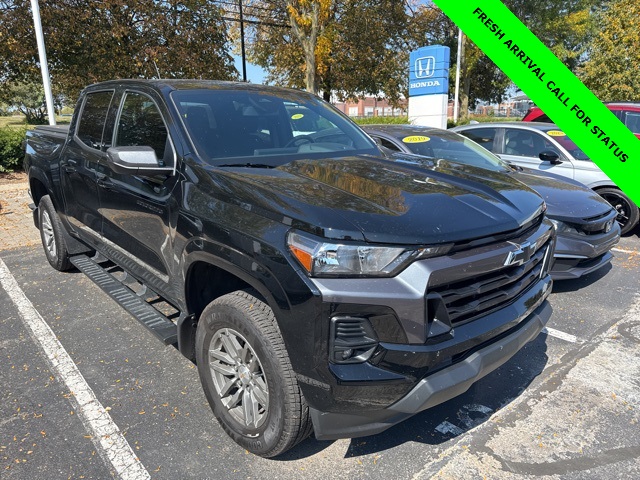 2024 Chevrolet Colorado LT photo 6
