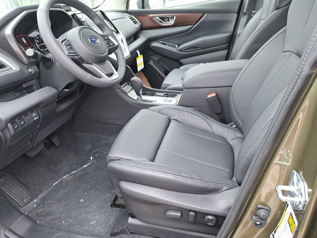 2025 Subaru Ascent Touring SUV AWD 14