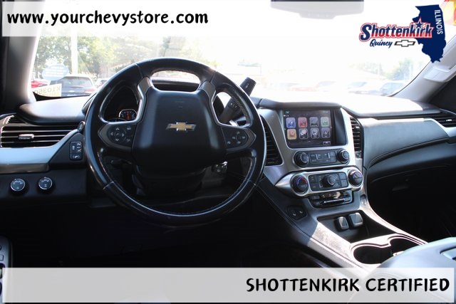 2019 Chevrolet Suburban LT photo 9