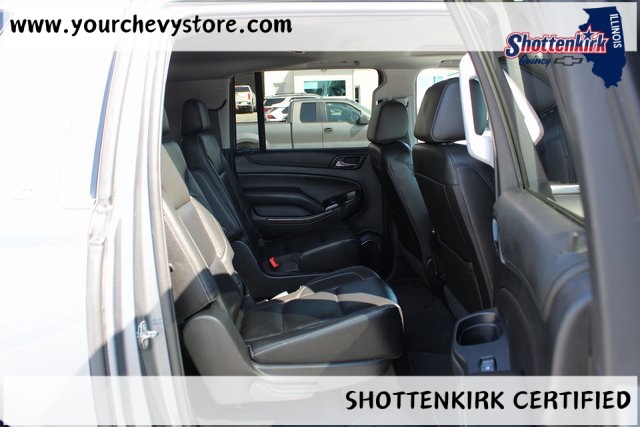 2019 Chevrolet Suburban LT photo 15