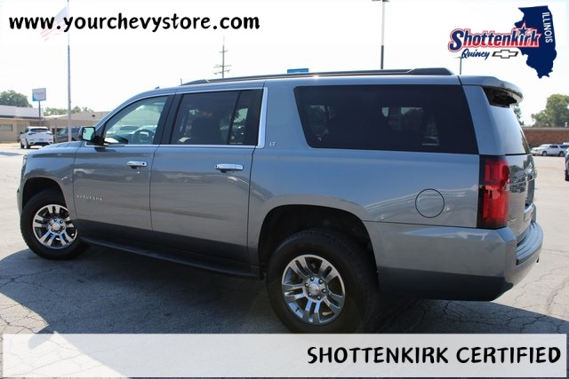 2019 Chevrolet Suburban LT photo 3