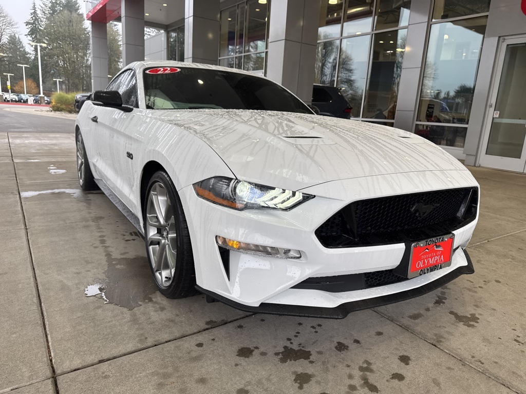 2022 Ford Mustang GT Premium's photo