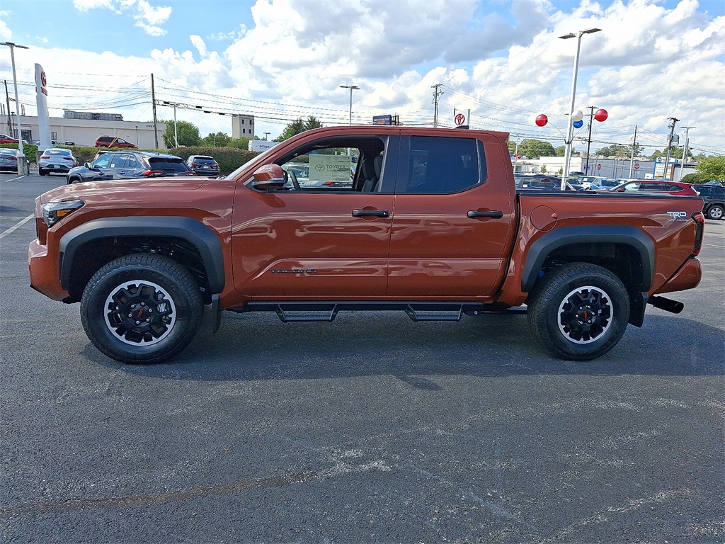 2025 Toyota Tacoma TRD Off-Road Double Cab photo 4