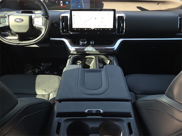 2025 Ford Expedition Platinum photo 10