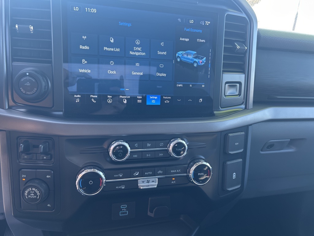 2024 Ford F-150 XLT photo 3