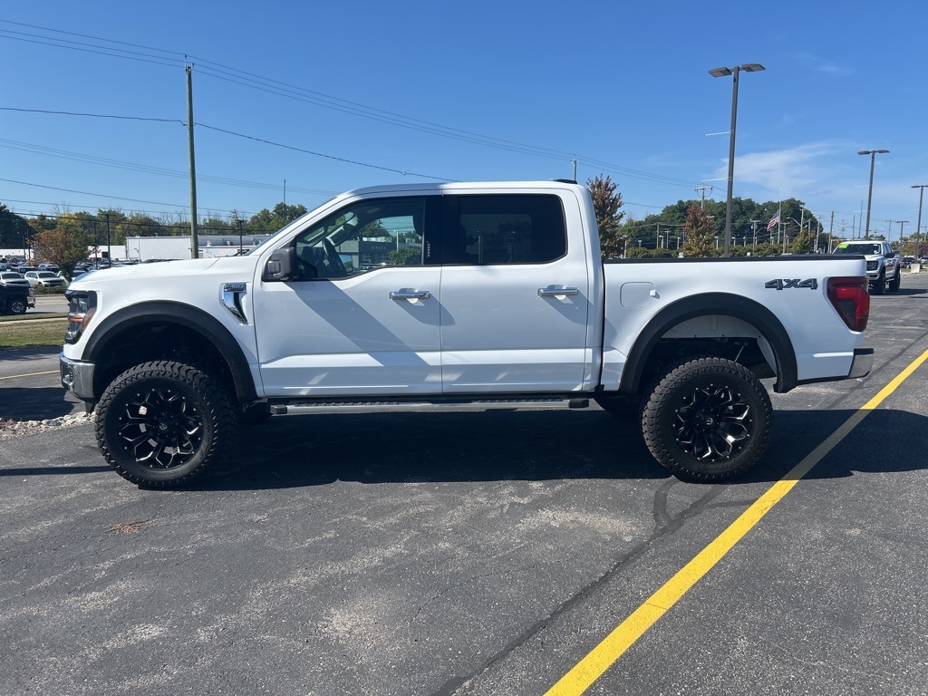 2024 Ford F-150 XLT photo 13