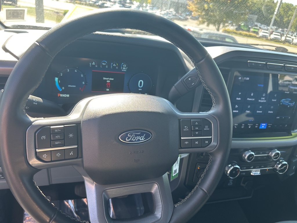 2024 Ford F-150 XLT photo 2