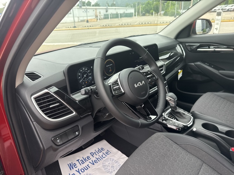 New 2025 Kia Seltos Sport Utility