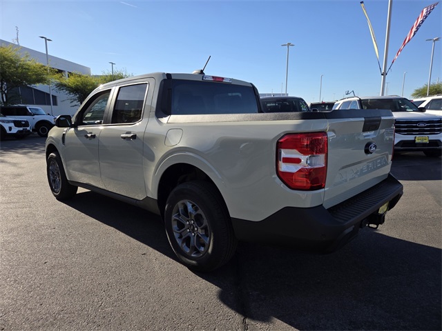 New 2025 Ford Maverick XLT 4D Crew Cab