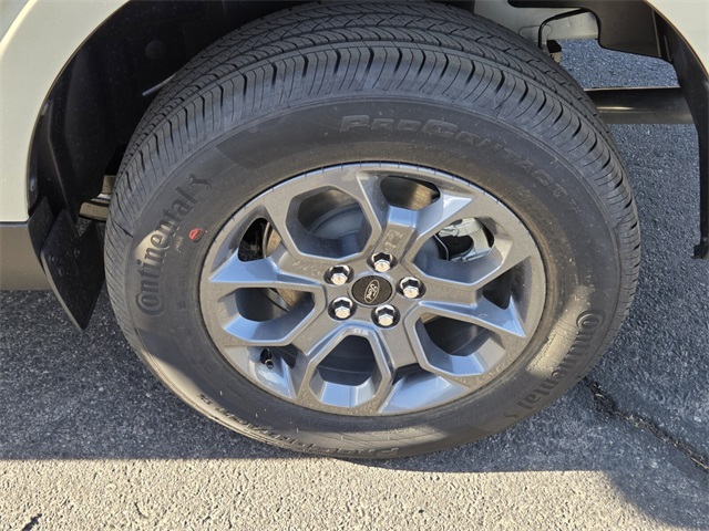 New 2025 Ford Maverick XLT 4D Crew Cab