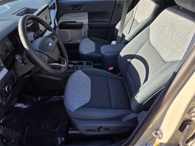 New 2025 Ford Maverick XLT 4D Crew Cab